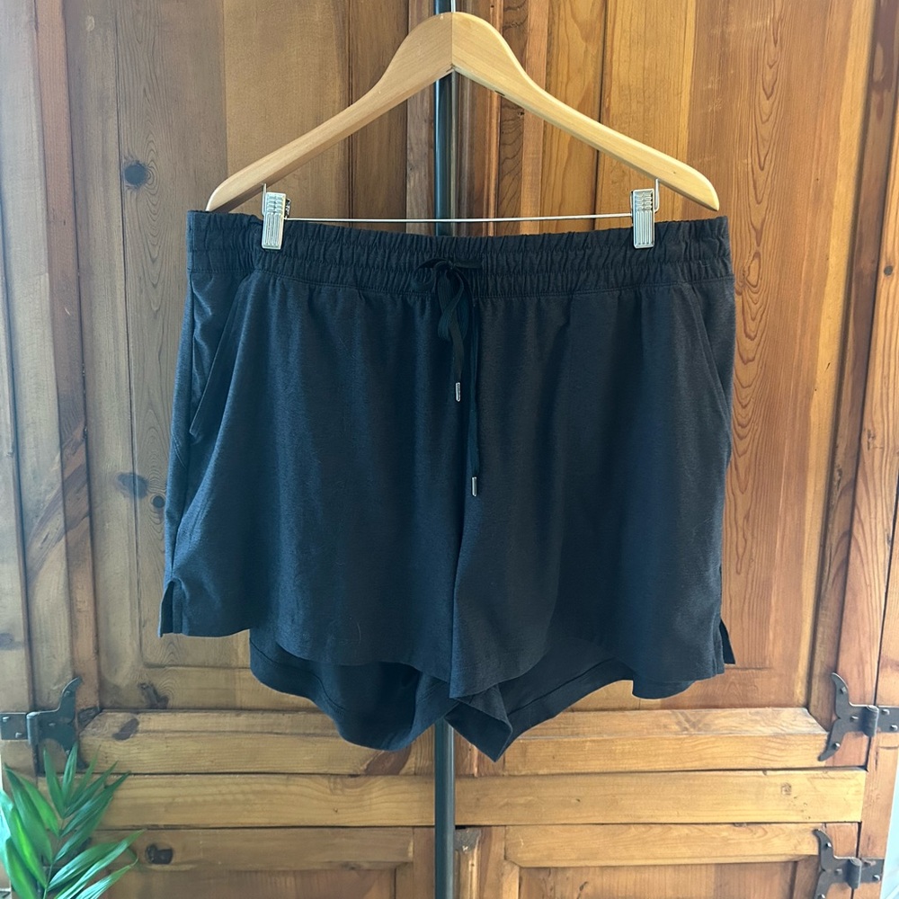 Old Navy Women's Black Athletic Shorts